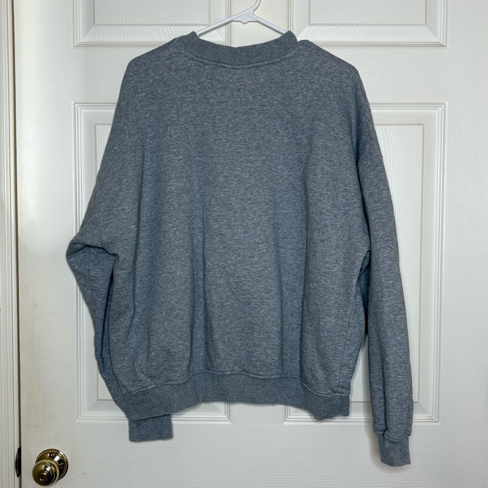 Taylor Swift OFFICIAL Eras Tour Gray Crewneck Sweatshirt Size L oversized - Picture 2 of 10